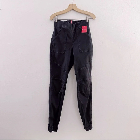 Spanx Stretch Twill Slim-Fit Cargo Jogger Pants Washed Black NWT - Picture 2 of 8
